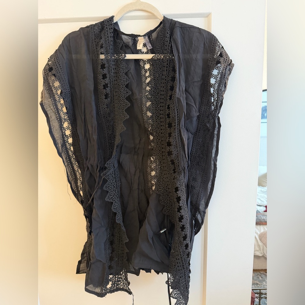 Black Lace Trim Kimono/cover up